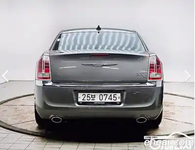 Chrysler 300C 2011 3.6 Автомат в Москве № 407586, миниатюра 3