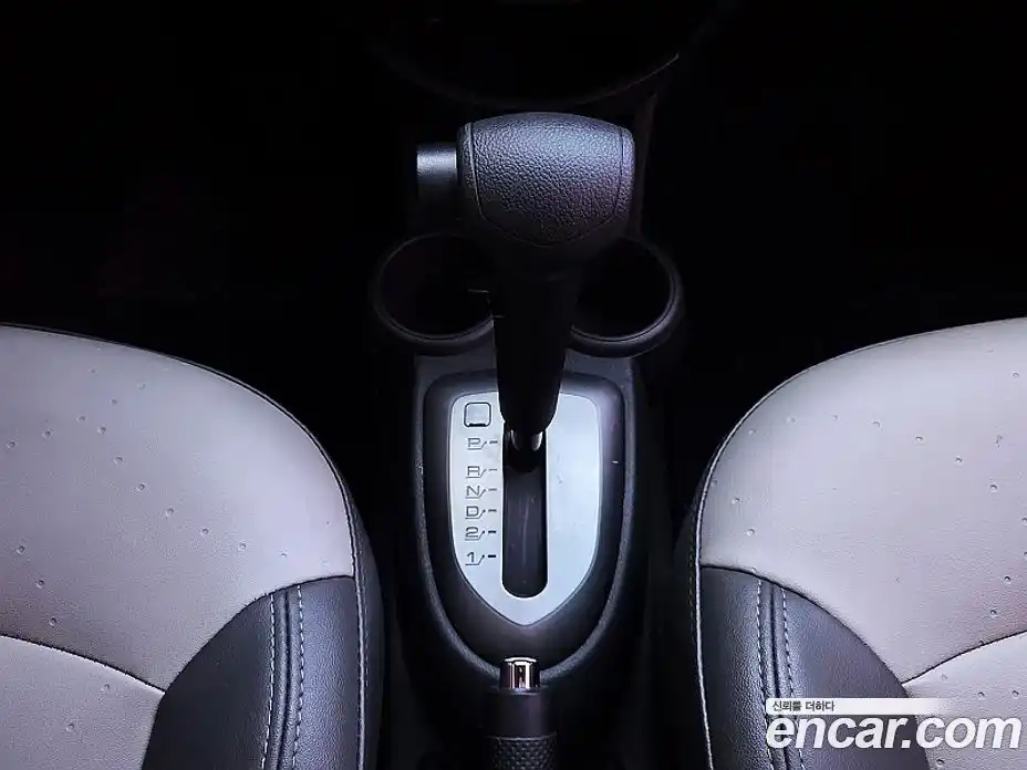 Chevrolet Spark 2012 1.0 Автомат в Москве № 40838, фото 11