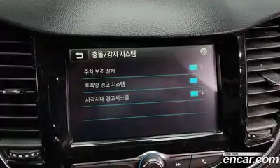 Chevrolet Trax 2018 1.4 Автомат в Москве № 41806, миниатюра 11