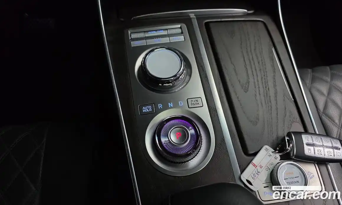 Genesis GV80 2023 2.5 Автомат в Москве № 419465, фото 9