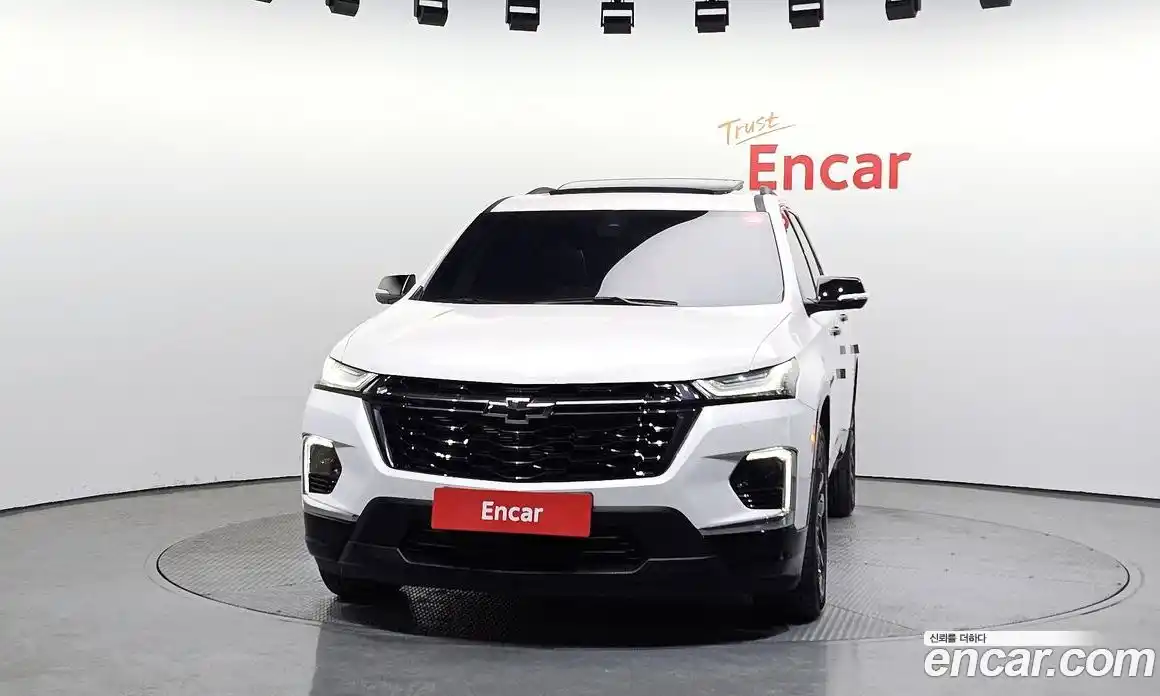 Chevrolet Traverse 2023 3.6 Автомат в Москве № 422013, фото 3