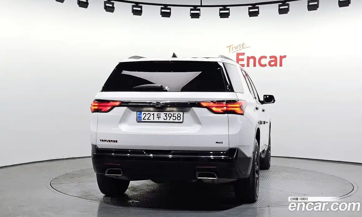 Chevrolet Traverse 2023 3.6 Автомат в Москве № 422013, фото 4