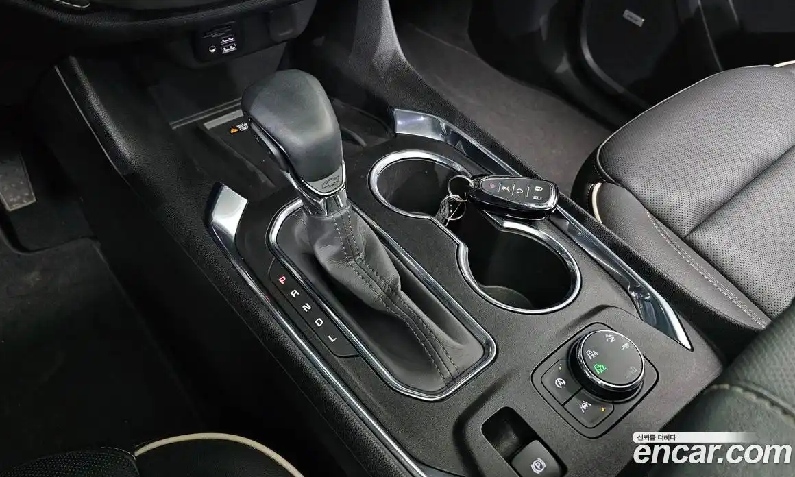 Chevrolet Traverse 2023 3.6 Автомат в Москве № 422013, фото 9