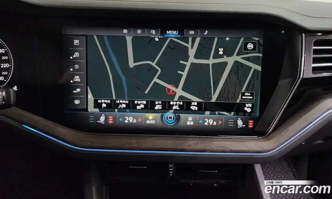 Volkswagen Touareg 2023 3.0 Автомат в Москве № 428928, фото 14