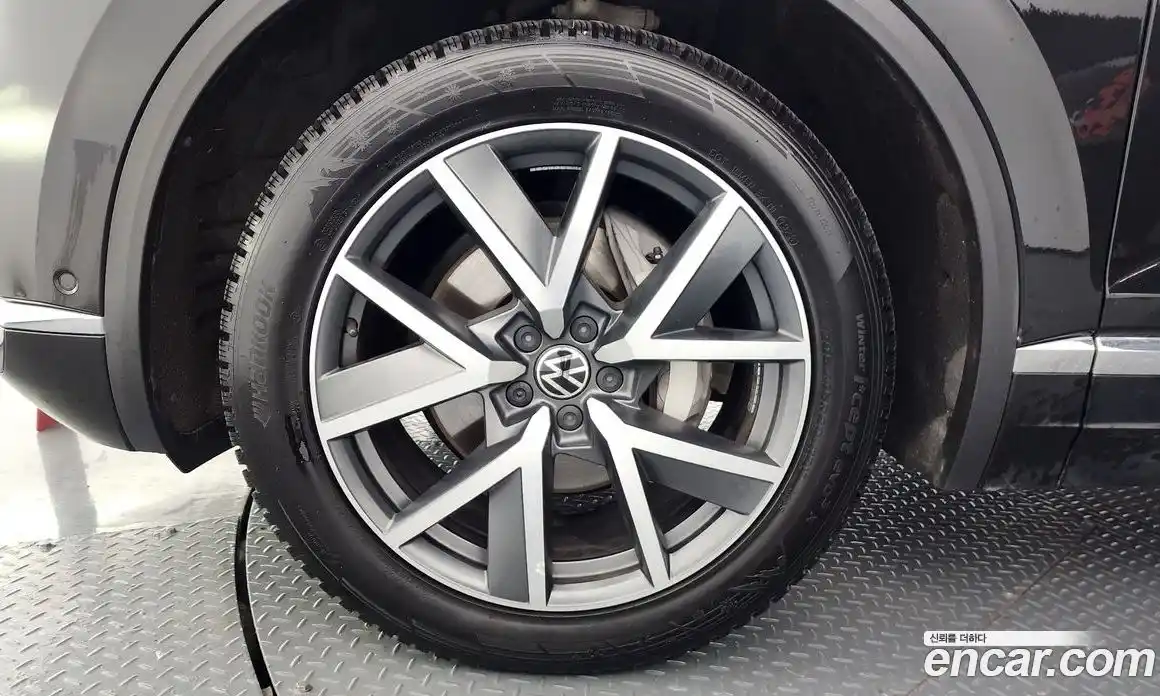 Volkswagen Touareg 2023 3.0 Автомат в Москве № 428928, фото 5