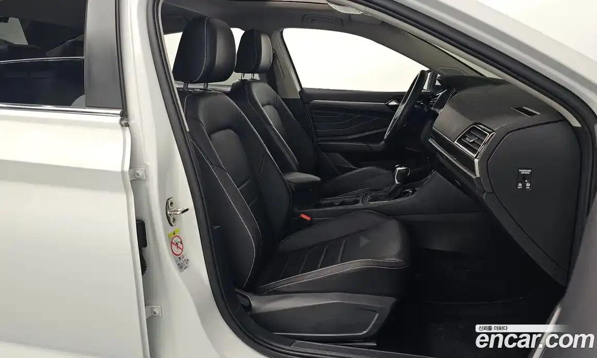 Volkswagen Jetta 2023 1.5 Автомат в Москве № 429729, фото 10