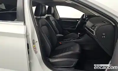 Volkswagen Jetta 2023 1.5 Автомат в Москве № 429729, миниатюра 10