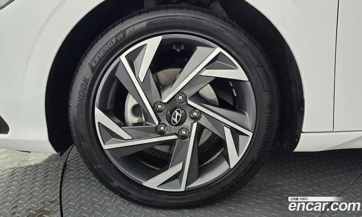 Hyundai Avante 2024 1.6 Автомат в Москве № 45153, фото 4