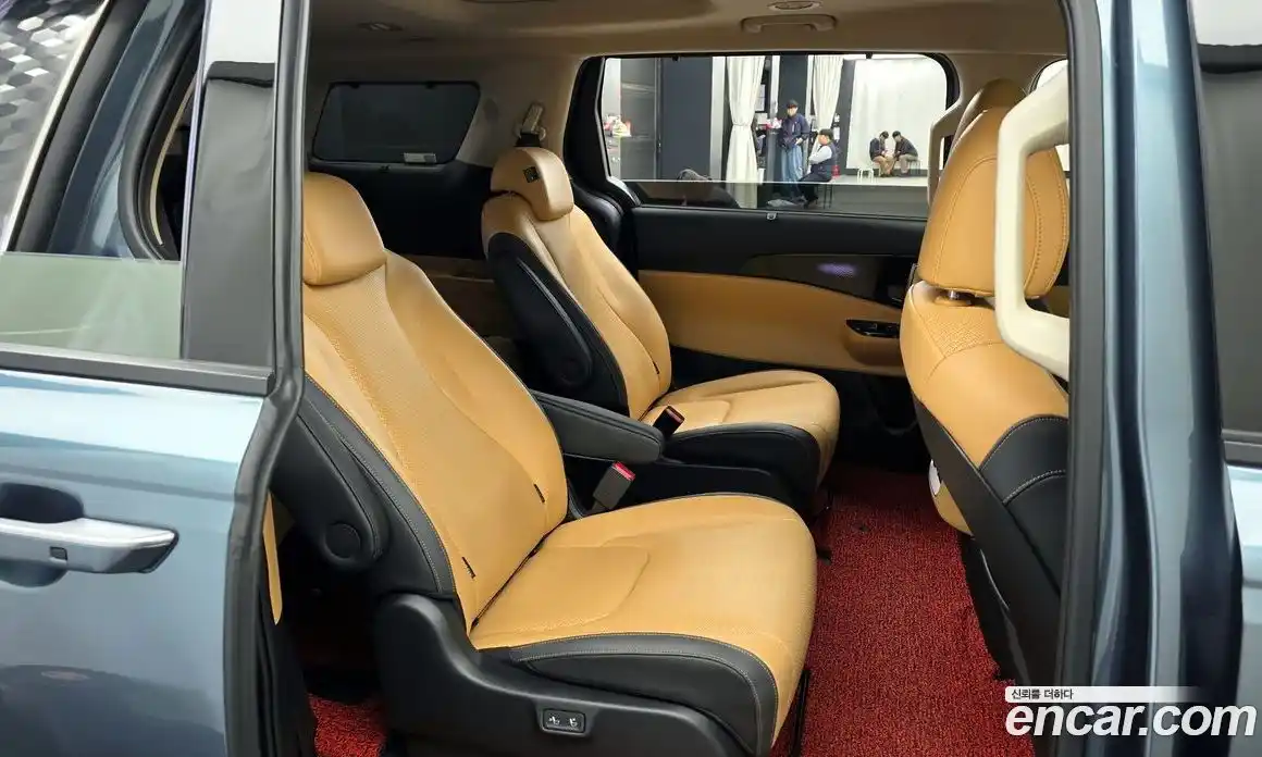 Kia Canival 2023 2.2 Автомат в Москве № 451757, фото 12