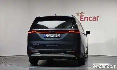 Kia Canival 2023 2.2 Автомат в Москве № 451757, миниатюра 4