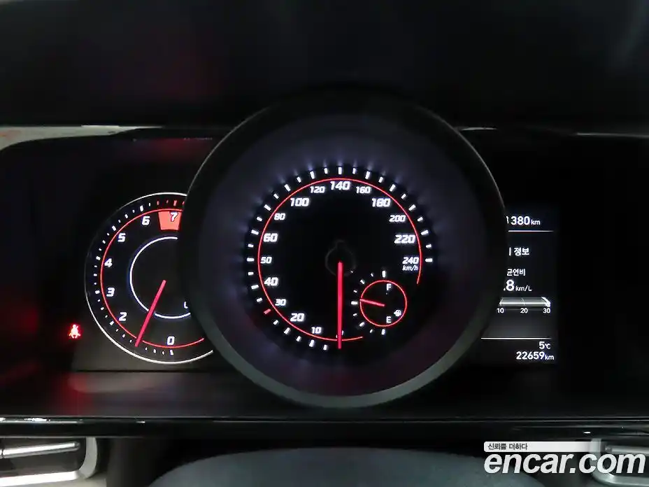 Hyundai Avante 2023 1.6 Автомат в Москве № 45257, фото 9