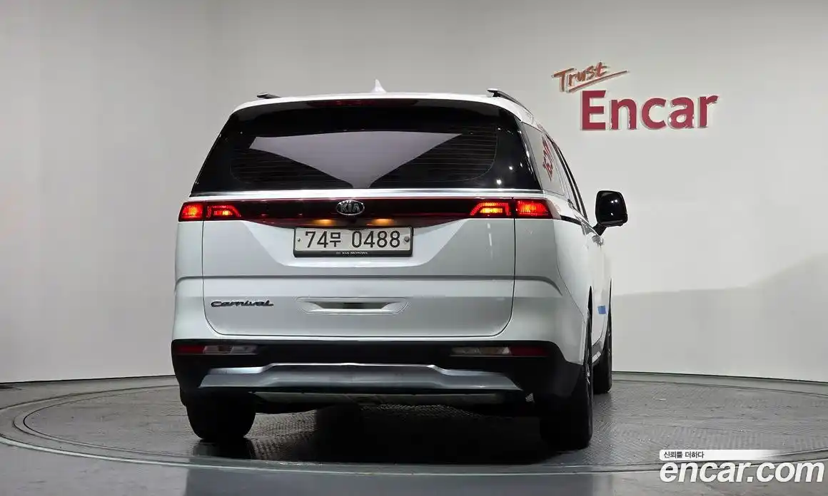 Kia Canival 2021 2.2 Автомат в Москве № 452748, фото 4