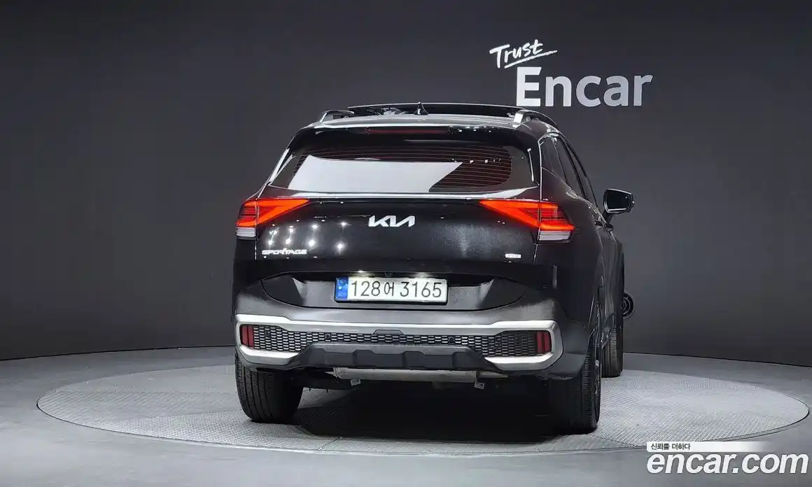 Kia Sportage 2023 1.6 Автомат в Москве № 461038, фото 4