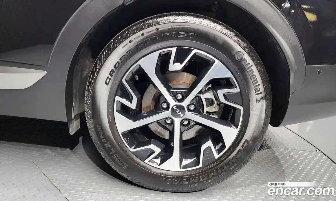 Kia Sportage 2023 1.6 Автомат в Москве № 461038, фото 5