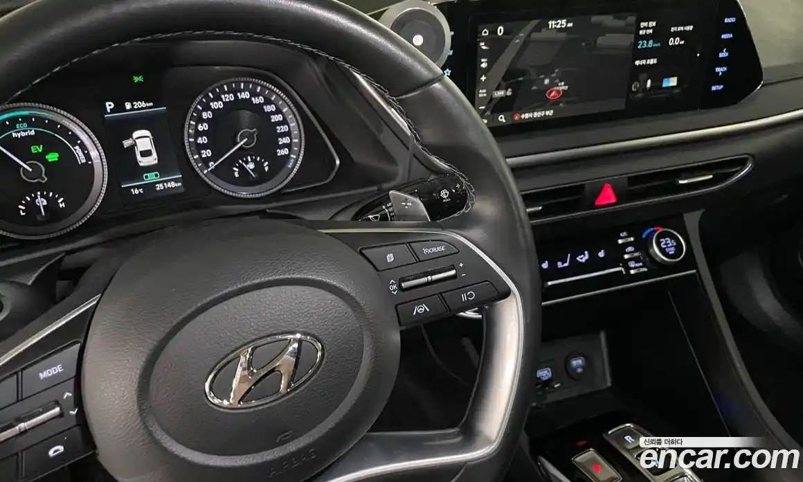 Hyundai Sonata 2023 2.0 Автомат в Москве № 46331, фото 15