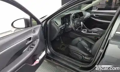 Hyundai Sonata 2023 2.0 Автомат в Москве № 46331, миниатюра 9