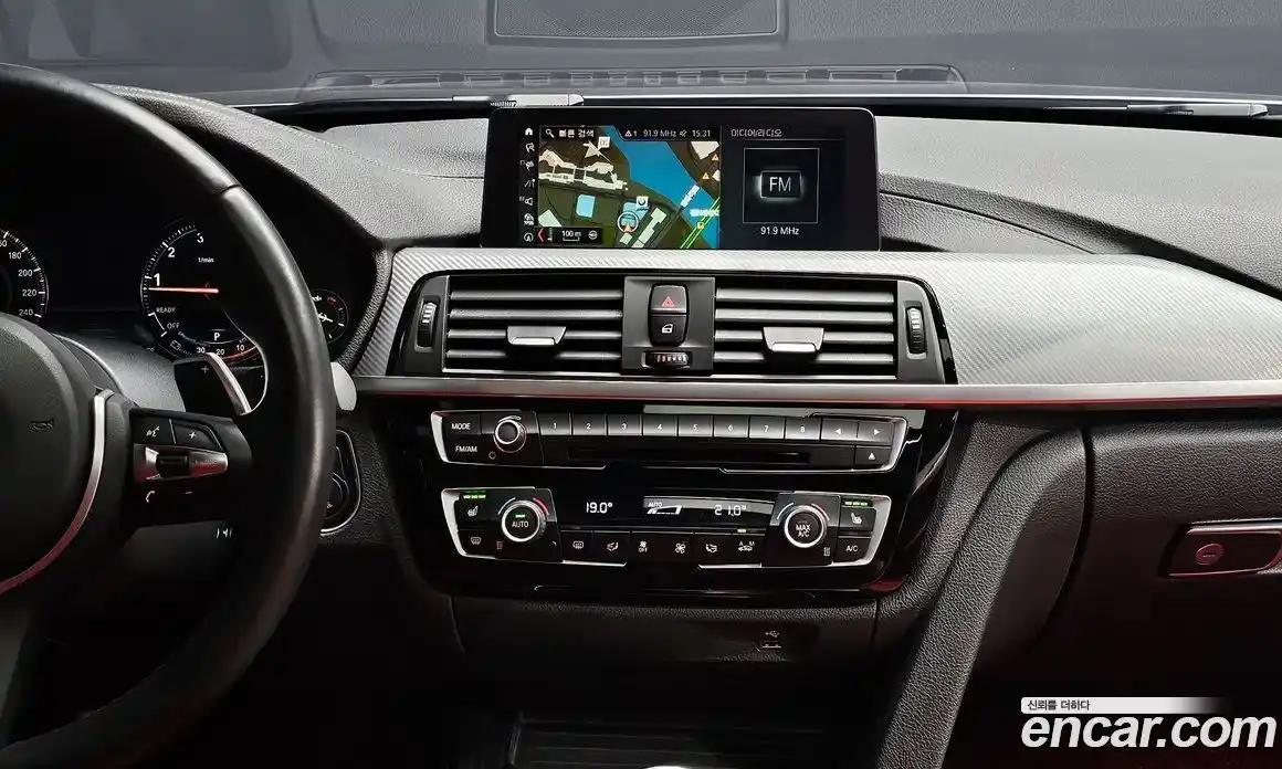 BMW 3-Series 2018 2.0 Автомат в Москве № 464471, фото 16