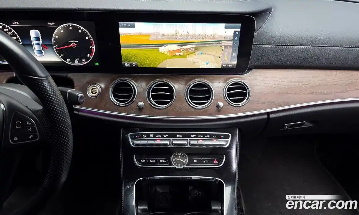 Mercedes-Benz E-Class 2017 2.0 Автомат в Москве № 466855, фото 15