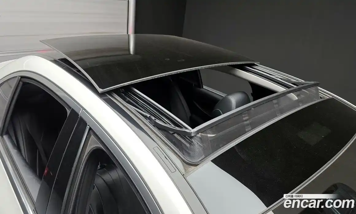 Mercedes-Benz E-Class 2017 2.0 Автомат в Москве № 466855, фото 19