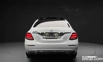 Mercedes-Benz E-Class 2017 2.0 Автомат в Москве № 466855, миниатюра 4