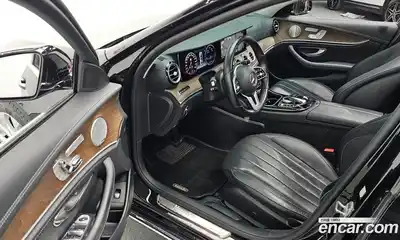 Mercedes-Benz E-Class 2019 2.0 Автомат в Москве № 467797, миниатюра 11
