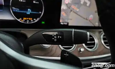 Mercedes-Benz E-Class 2019 2.0 Автомат в Москве № 467797, миниатюра 9