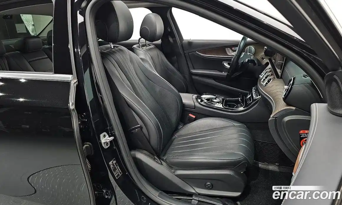 Mercedes-Benz E-Class 2019 2.0 Автомат в Москве № 467797, фото 10