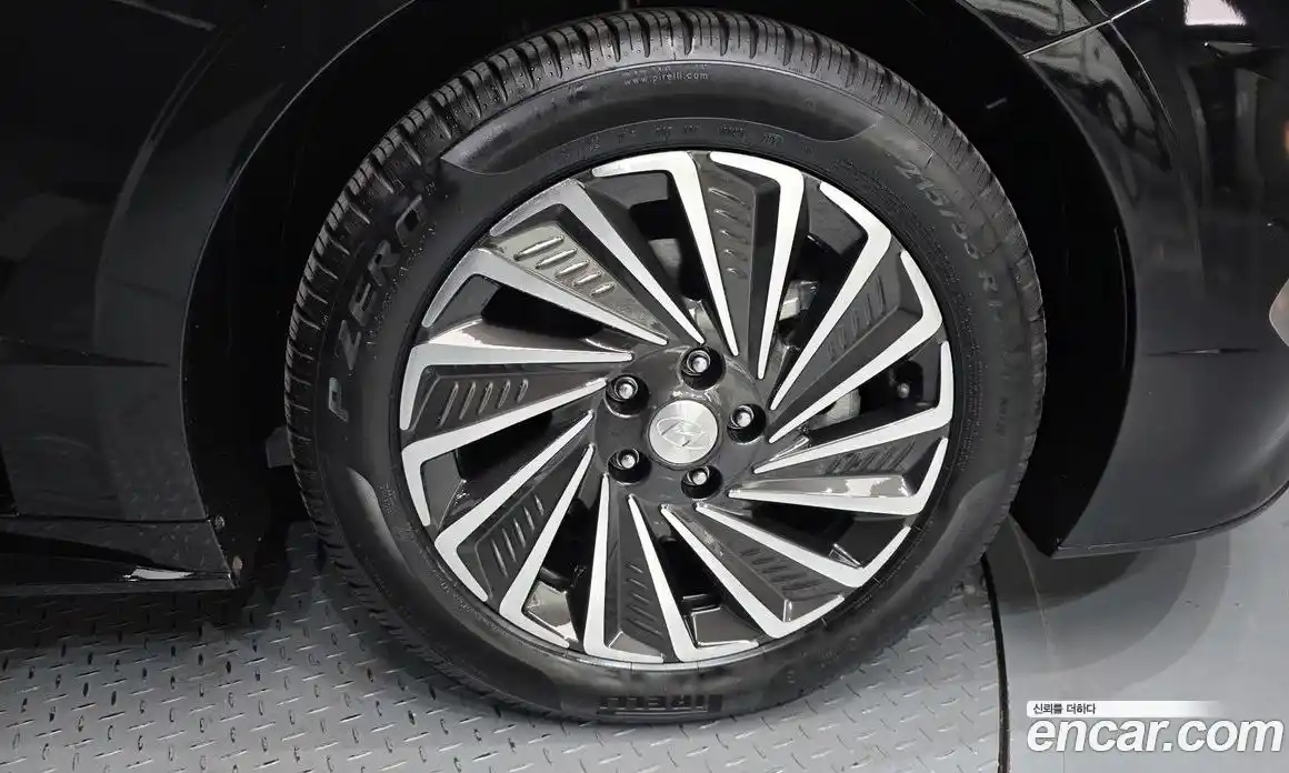 Hyundai Sonata 2023 2.0 Автомат в Москве № 50007, фото 9