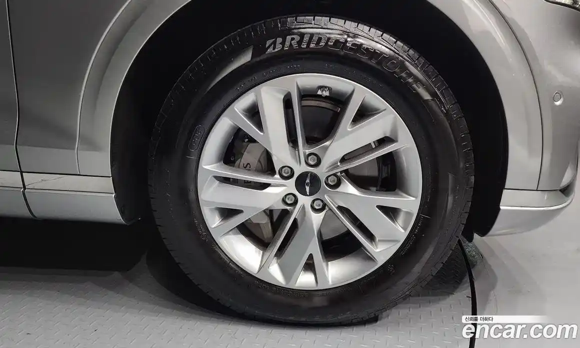 Genesis GV70 2025 2.5 Автомат в Москве № 56858, фото 1