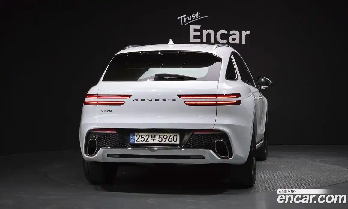 Genesis GV70 2023 2.5 Автомат в Москве № 58626, фото 12