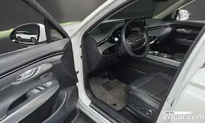 Genesis GV70 2023 2.5 Автомат в Москве № 58626, миниатюра 2