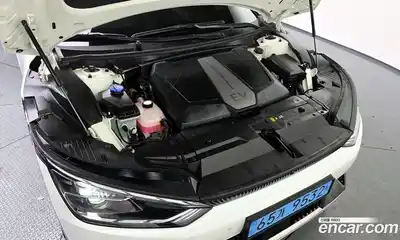 Kia EV6 2022 0.1 Автомат в Москве № 659, миниатюра 3