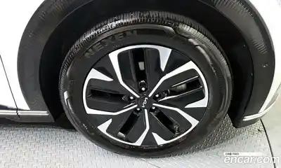 Kia EV6 2022 0.1 Автомат в Москве № 659, миниатюра 6