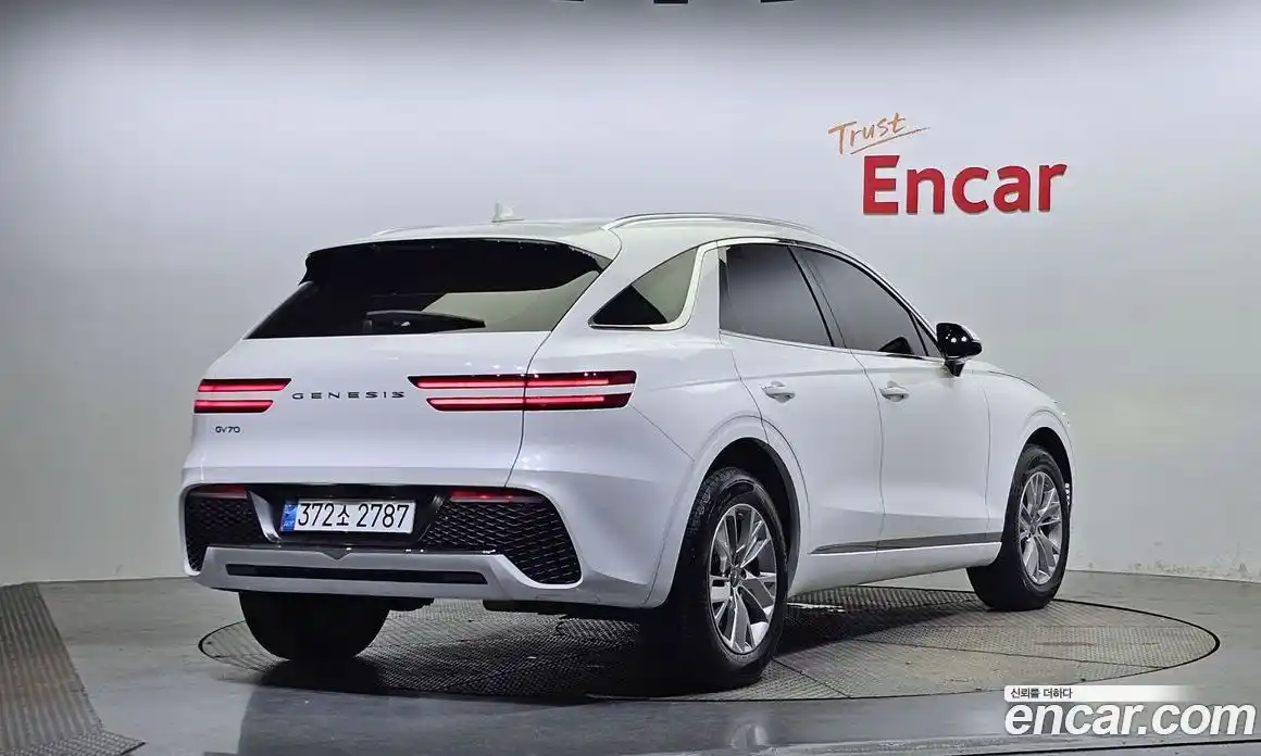 Genesis GV70 2023 2.2 Автомат в Москве № 10133, фото 16