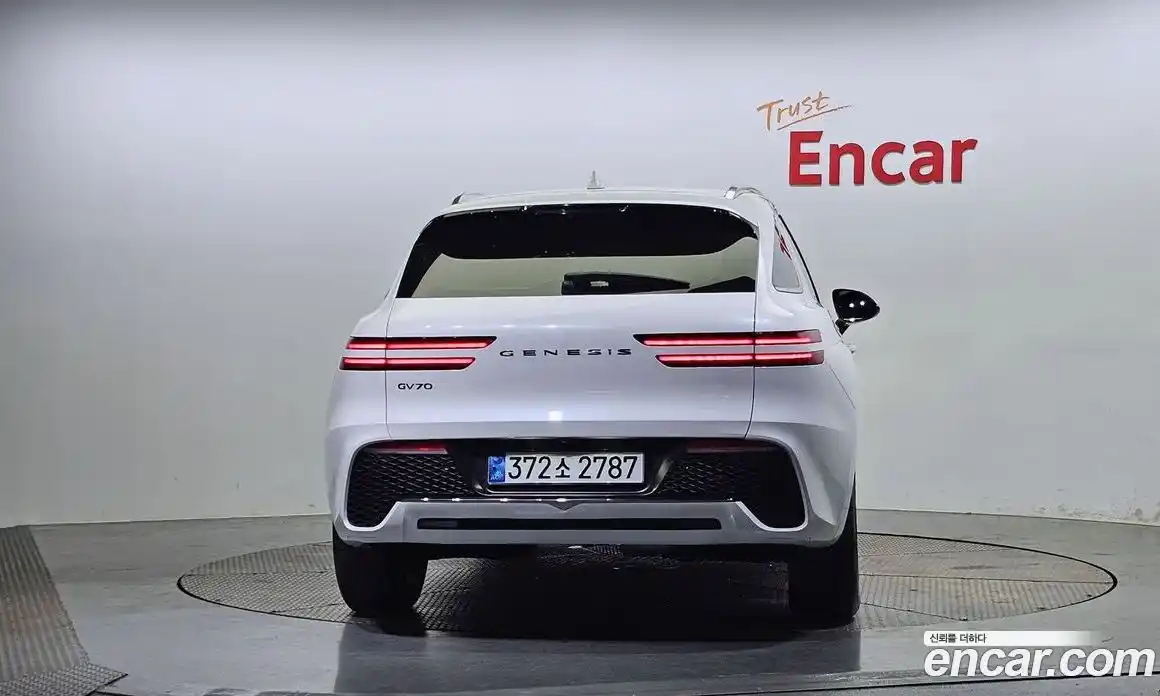 Genesis GV70 2023 2.2 Автомат в Москве № 10133, фото 5