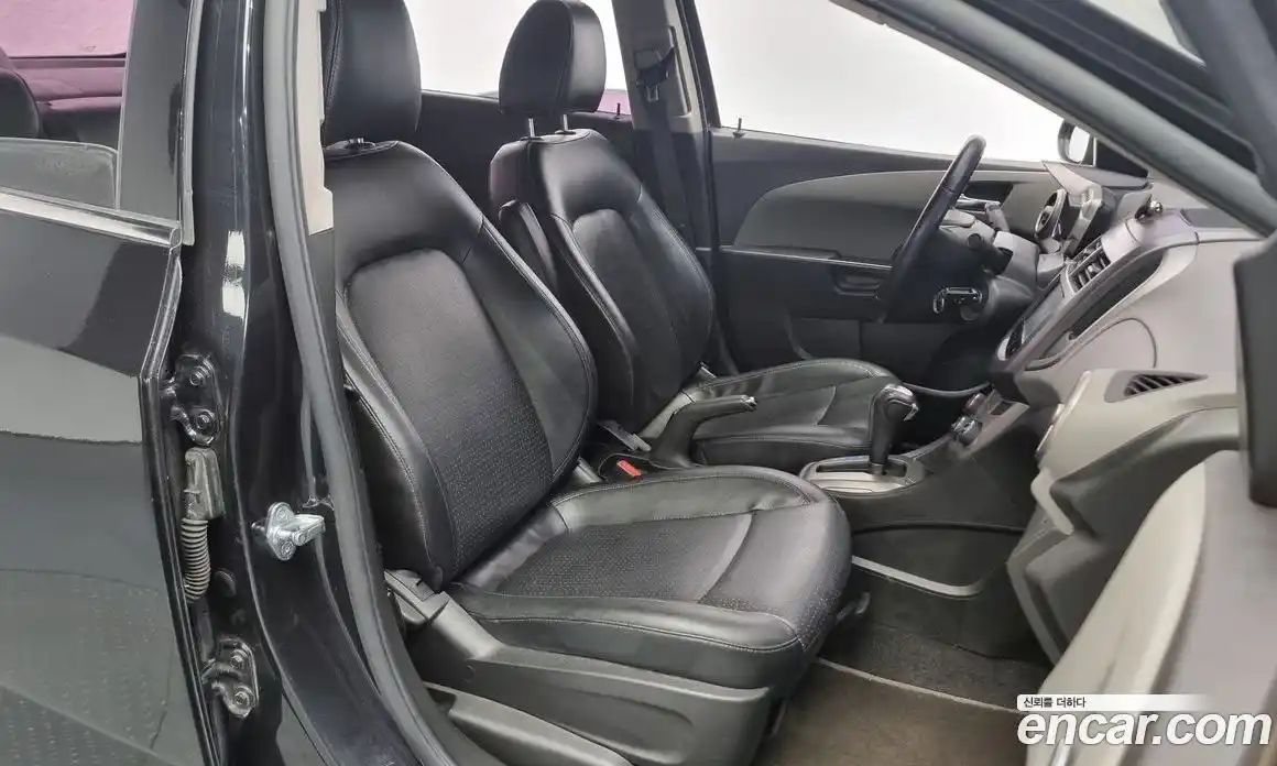 Chevrolet Aveo 2016 1.4 Автомат в Москве № 105291, фото 5