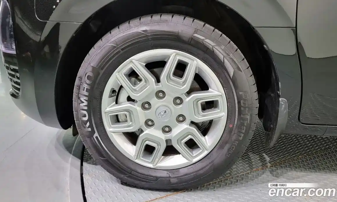 Hyundai Staria 2023 2.2 Автомат в Москве № 107595, фото 4