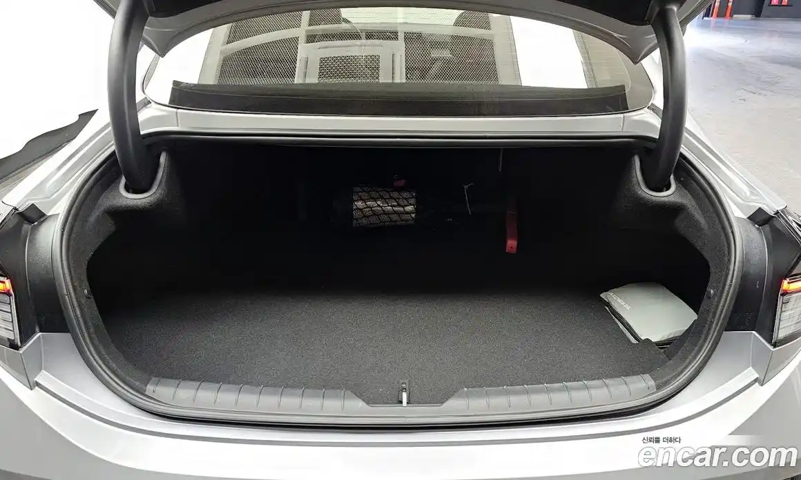 Hyundai Sonata 2025 2.0 Автомат в Москве № 107746, фото 12