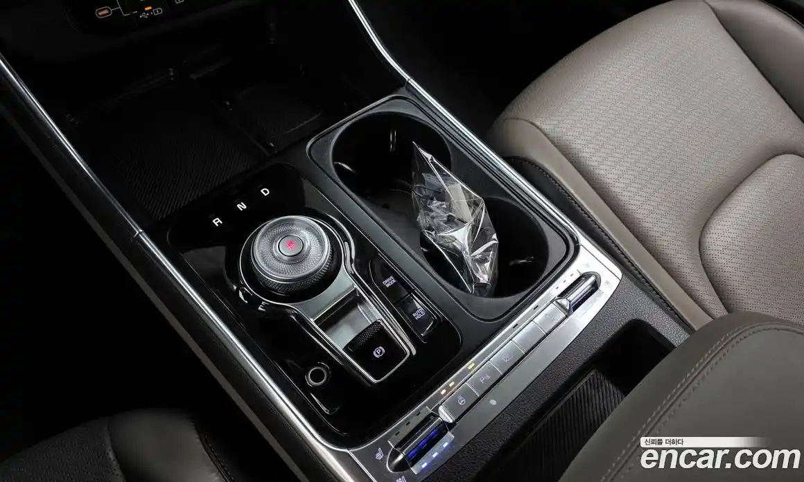 Kia Canival 2024 2.2 Автомат в Москве № 120186, фото 9