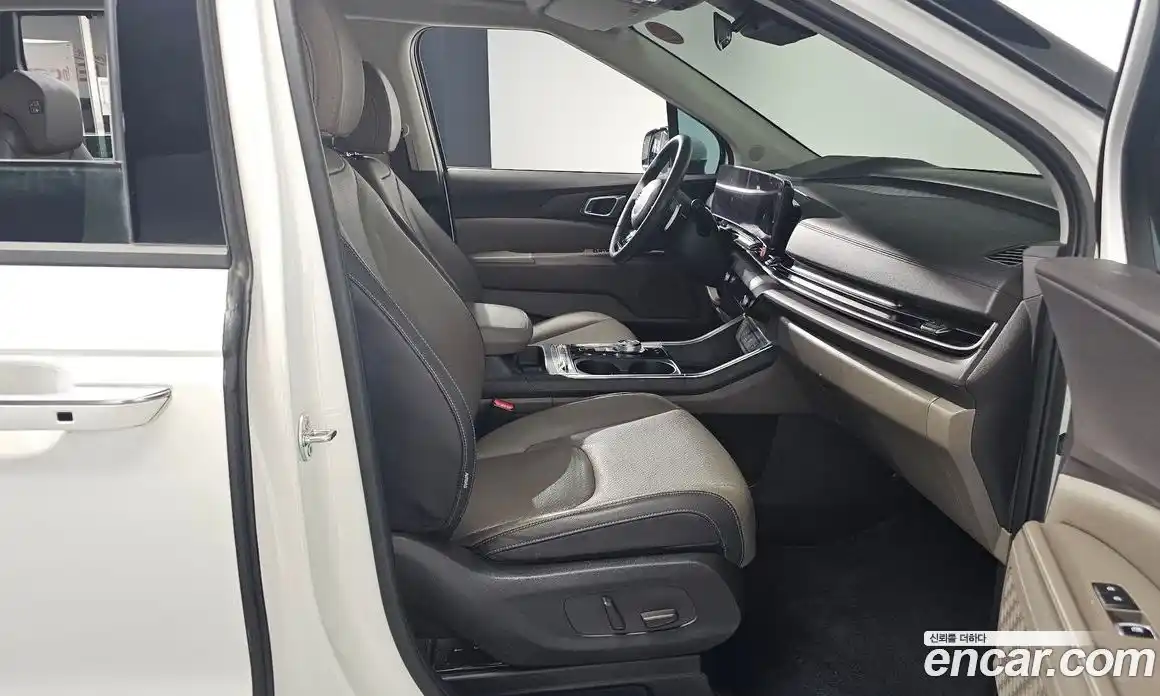 Kia Canival 2025 3.5 Автомат в Москве № 128142, фото 11