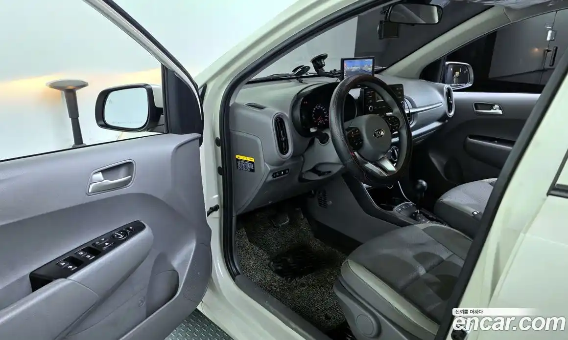 Kia Morning 2021 1.0 Автомат в Москве № 133345, фото 19