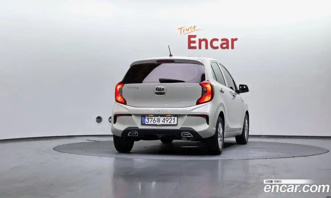 Kia Morning 2021 1.0 Автомат в Москве № 133345, фото 20