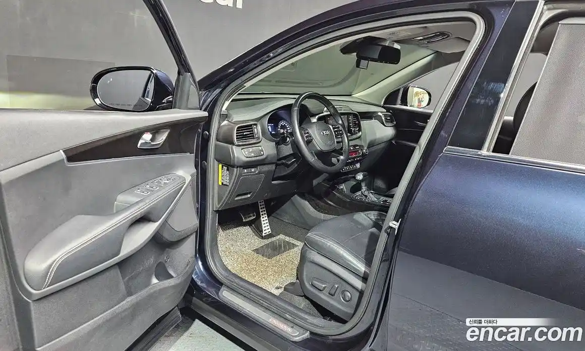 Kia Sorento 2020 2.0 Автомат в Москве № 133768, фото 14