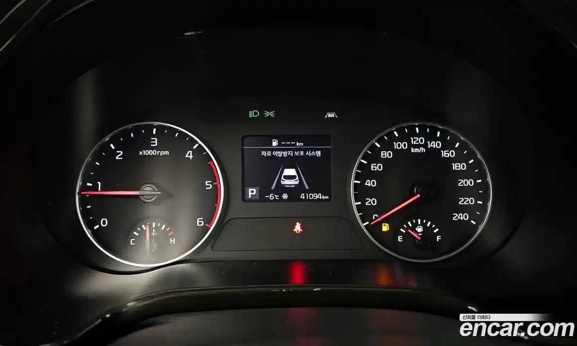 Kia Seltos 2021 1.6 Автомат в Москве № 133902, фото 10