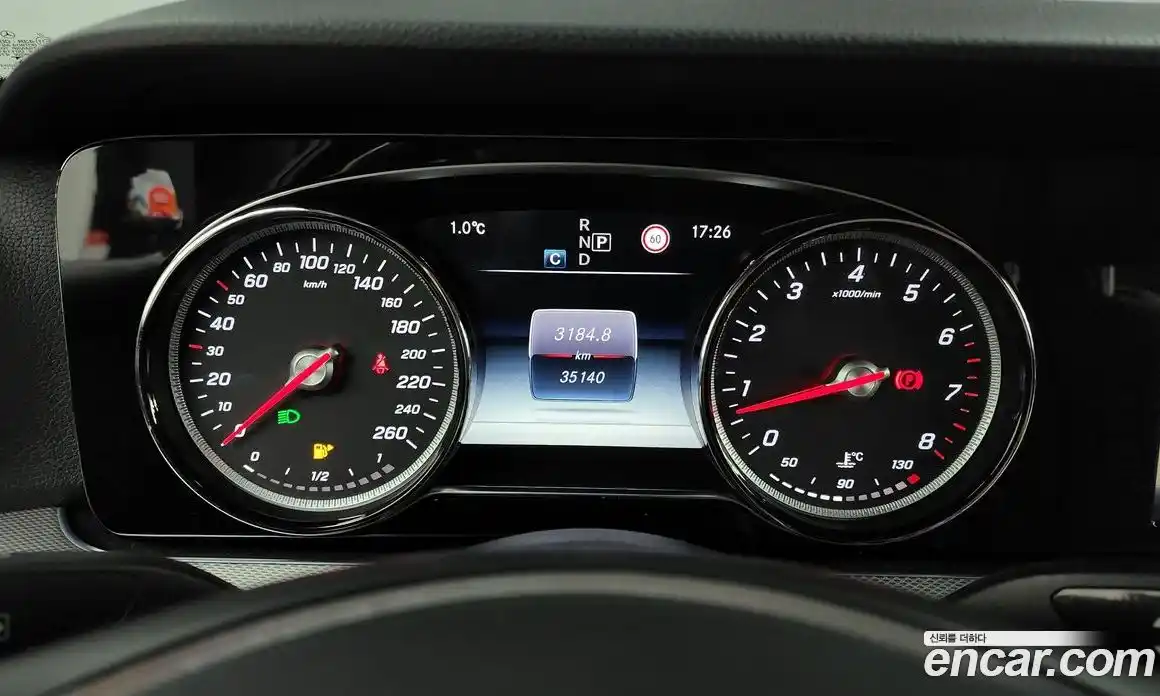 Mercedes-Benz E-Class 2017 2.0 Автомат в Москве № 137638, фото 13