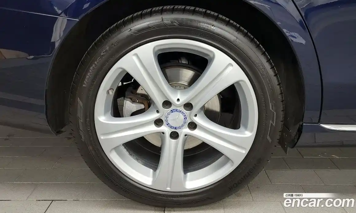 Mercedes-Benz E-Class 2017 2.0 Автомат в Москве № 137638, фото 6