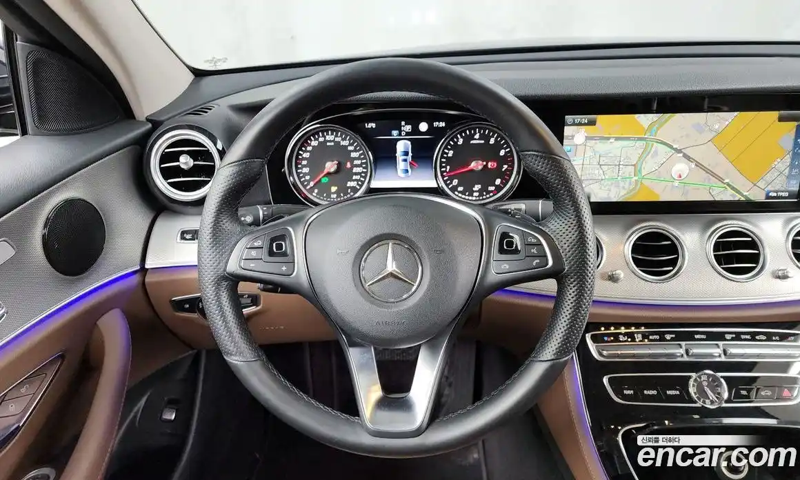 Mercedes-Benz E-Class 2017 2.0 Автомат в Москве № 137638, фото 7