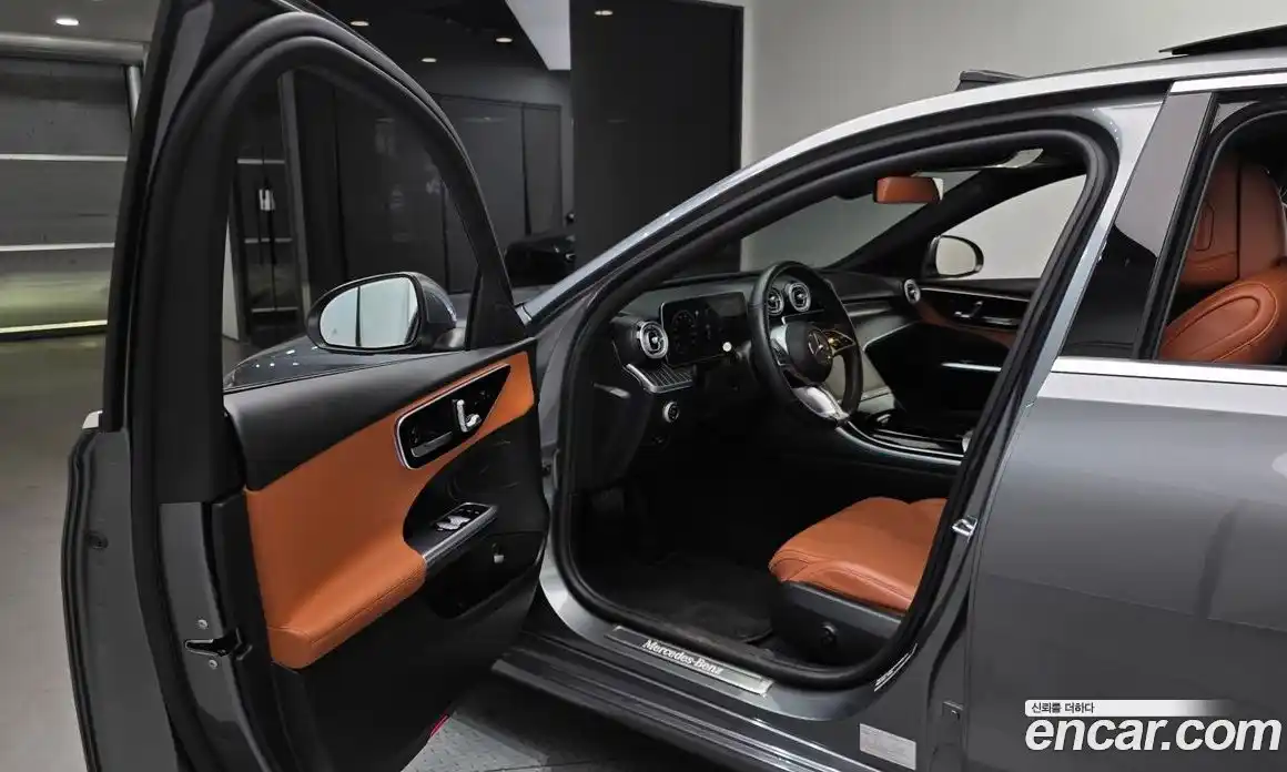 Mercedes-Benz C-Class 2023 2.0 Автомат в Москве № 138685, фото 2