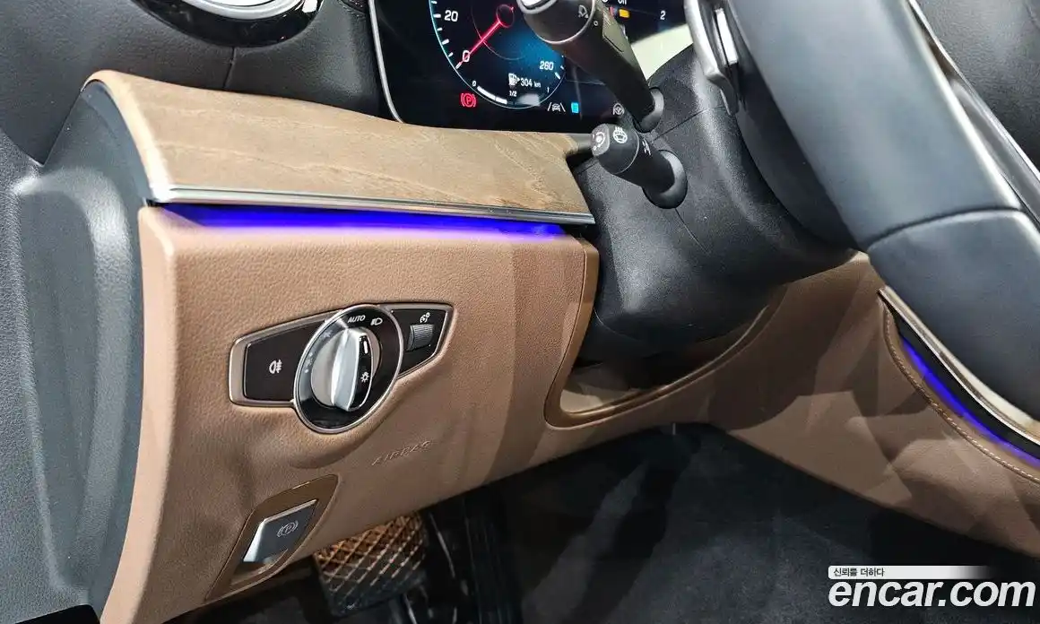 Mercedes-Benz E-Class 2022 2.0 Автомат в Москве № 140104, фото 13