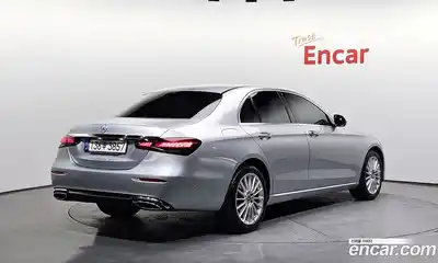 Mercedes-Benz E-Class 2022 2.0 Автомат в Москве № 140104, миниатюра 2